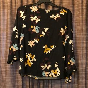 Very nice Halogen  blouse XL .